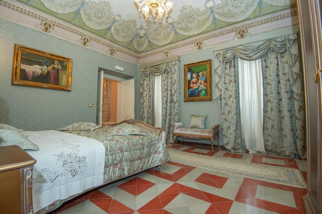 Palazzo Tilli Casoli  エクステリア 写真