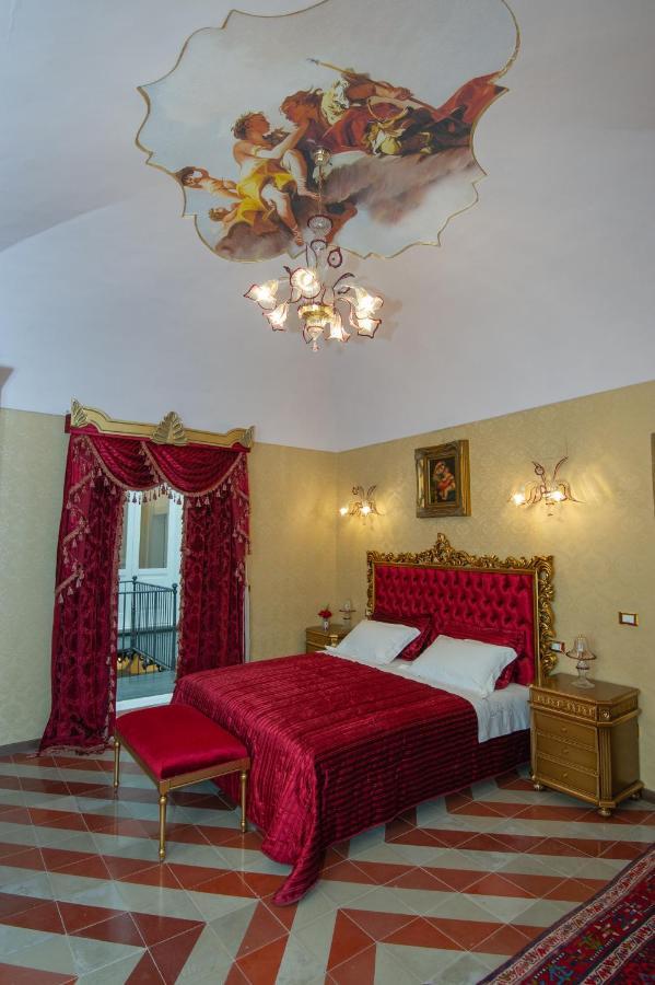 Palazzo Tilli Casoli  エクステリア 写真